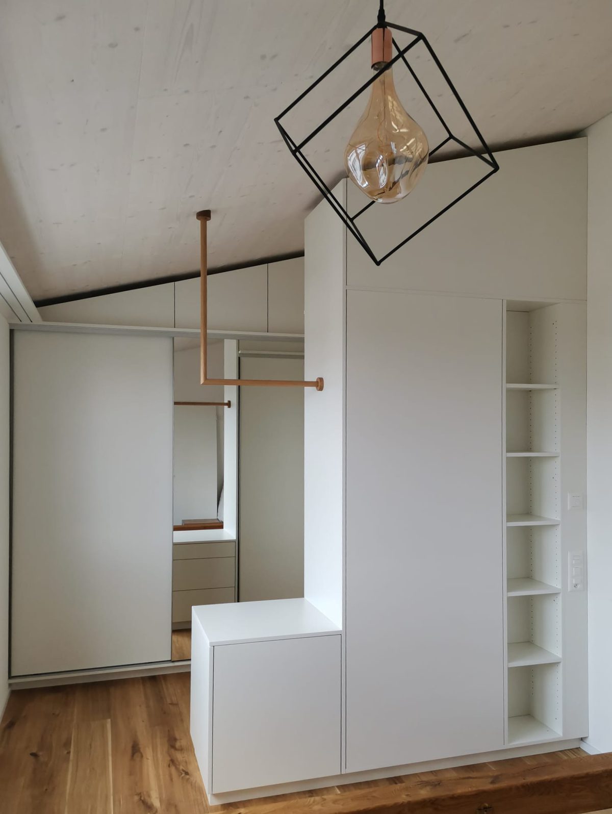 Kleiderschrank auf Mass