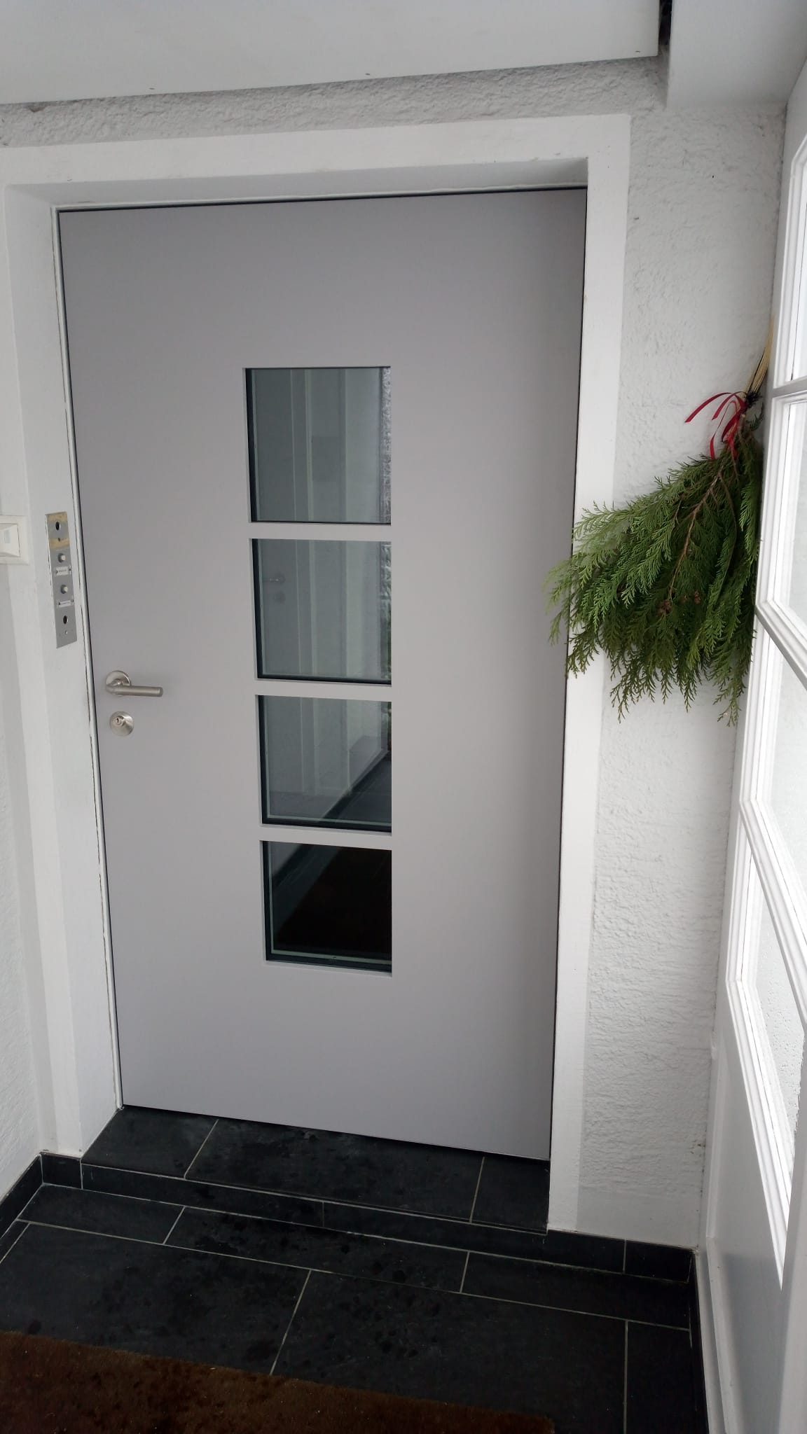 Alte Eingangstüre werterhaltend erneuert