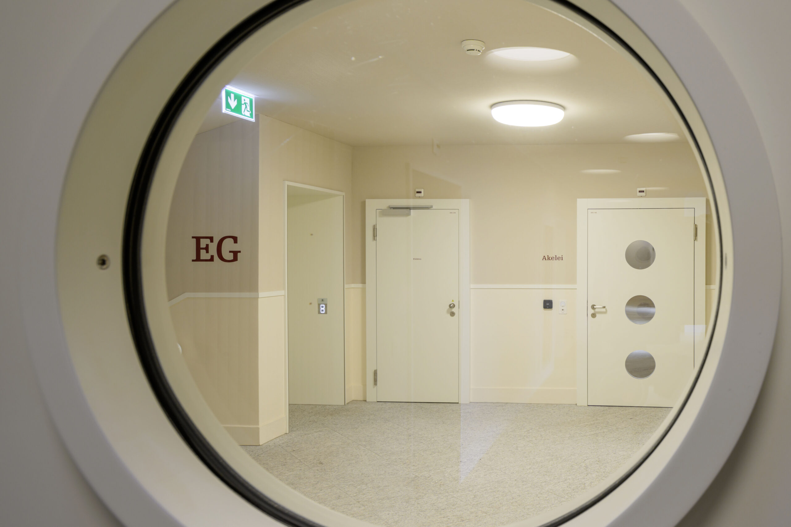 Du betrachtest gerade Projektabschluss: Türen-Sanierung im historischen Wohnheim Tilia, Rheinau